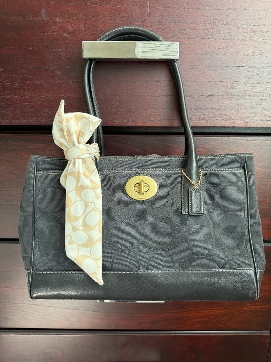 Coach Handbags - Coach Hamptons Legacy Madeleine Black Signature Canvas Tote Bag (Style: 11558)